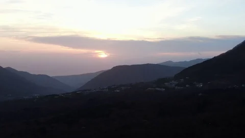 4K Drone Sunrise 動画素材 104770861