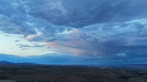 4K Drone Timelapse: Fading Sunset Glow On Post-Storm Clouds Over Mesas Video stock 338063978