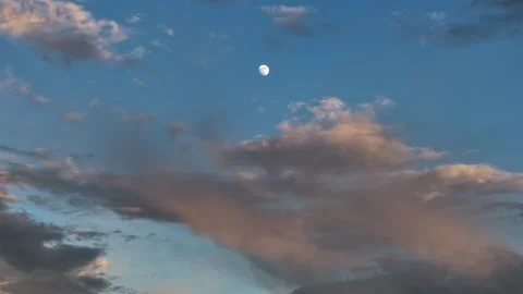 4K Drone Timelapse: Moon And Fast-Moving Clouds At Dusk Video stock 339021271