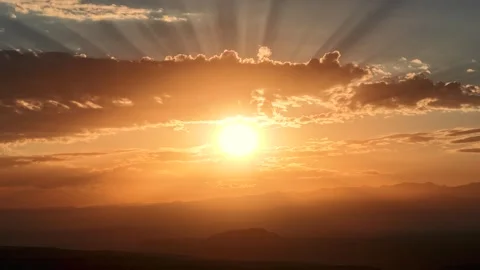 4K Drone Timelapse: Sun Bursting With Rays Over Southwestern Canyon Vídeos de archivo 339126136