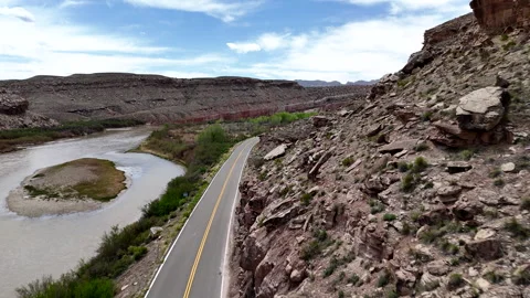 4K Drone Utah 128 Below The Porcupine Rim Stock-Footage 313512134