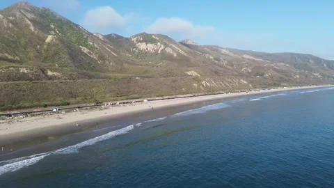 4K Drone Video of Big Sur Beach – Majestic Cliffs &amp; Crashing Ocean Waves Stock Footage 302429261