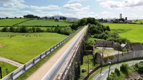 4K Drone View of Borris Viaduct in County Carlow 库存影片 333335928