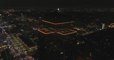 4k drone view of the Williams Tower in Houston at night Stock Footage 144592803