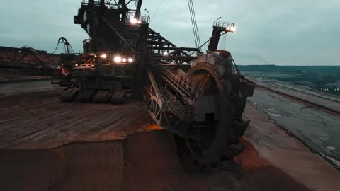 4K Drone View of Worlds largest Excavator in Hambach Mine, Germany new 動画素材 319025949
