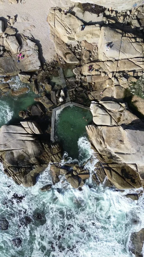 4k Drone of waves crashing on rocks, Cape Town South Africa. Video stock 277219053