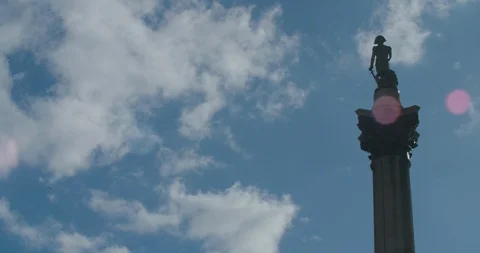 4K Dynamic panning shot of Nelsons Column 库存影片 111041812