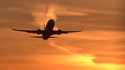 4K Early sunrise airplane takeoff, tracking shot Stock Footage