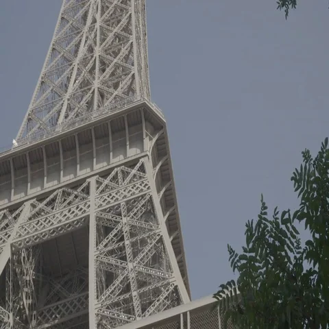[4K] The Eiffel Tower (Tour Eiffel) in Summer [CU] / Paris, France Stock Footage 69727888