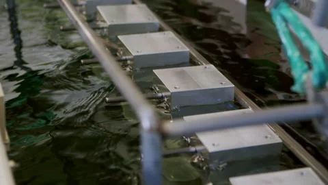 4K Electroplating Process Industrial Tank, Metal Components, Surface Finishing Stockbeeldmateriaal 294683366