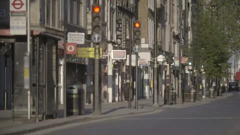 4K EMPTY CENTRAL LONDON STREETS LOCKDOWN / OXFORD CIRCUS / OXFORD STREET Stock Footage 286215644