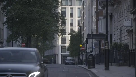4K EMPTY CENTRAL LONDON STREETS LOCKDOWN / OXFORD CIRCUS / OXFORD STREET Stock Footage 286215646