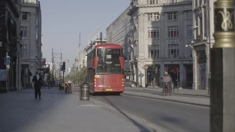 4K EMPTY CENTRAL LONDON STREETS LOCKDOWN / OXFORD CIRCUS / OXFORD STREET / SUNNY Stock Footage 286216531