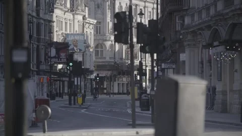 4K EMPTY CENTRAL LONDON STREETS LOCKDOWN / SHAFTESBURY AVENUE / SUNNY / BLUE SKI Stock Footage 286216893