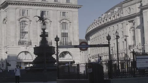 4K EMPTY CENTRAL LONDON STREETS LOCKDOWN / PICCADILLY CIRCUS / EROS Stock Footage 286217241
