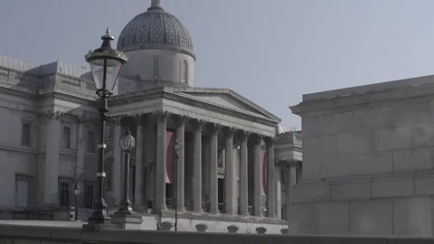 4K EMPTY CENTRAL LONDON STREETS LOCKDOWN / NATIONAL GALLERY / TRAFALGAR SQUARE / Stock Footage 286217474