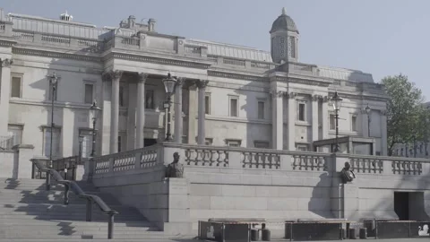 4K EMPTY CENTRAL LONDON STREETS LOCKDOWN / NATIONAL GALLERY / TRAFALGAR SQUARE / Stock Footage 286217687