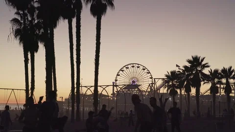 4K EXT NIGHT static Venice beach while sunset Stock Footage 73110296