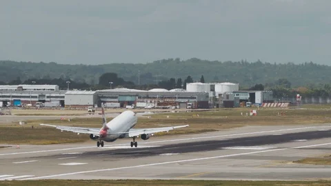 4k Extreme close-up British Airways landing plane 5 Stock Footage 112742193
