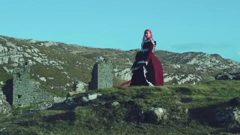 4k Fantasy Shot of a Queen Posing in the Irish Ruins Video stock 346598757