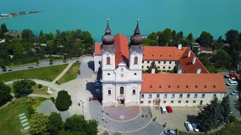 4K flying away of Benedictine Monastery of Tihany (Tihany Abbey) Stock Footage 90952698