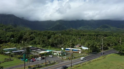 4k Flying through clouds above green Oahu, Hawaii. Drone shot. 스톡 동영상 122938093