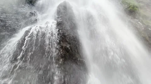 4K Footage: Waterfall Stock Footage 324578072