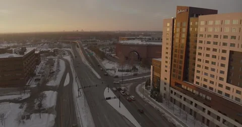 4K Forward Drone Shot Of Radisson Blu Overlooking Macy's At Mall Of America Video stock 257417138