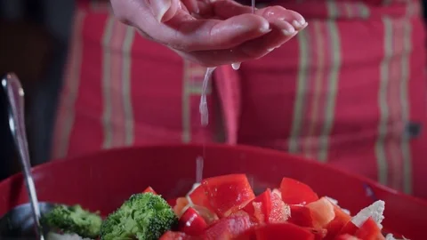 4K Fresh Vegetable, Chef Pouring Lemon Juice in Salad Stock Footage