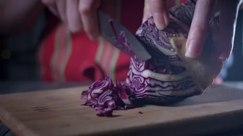 4K Fresh Vegetable Salad, Chef Chopping Cabbage Video stock 73464113