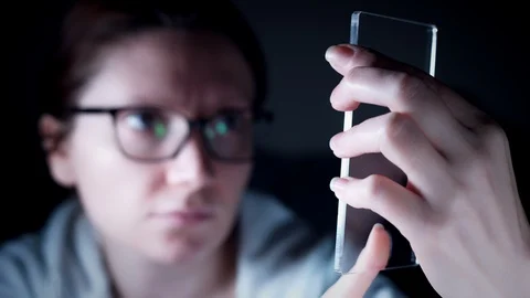 4K Future Transparent Smart Device, Woman Opening Phone 스톡 동영상 86296153