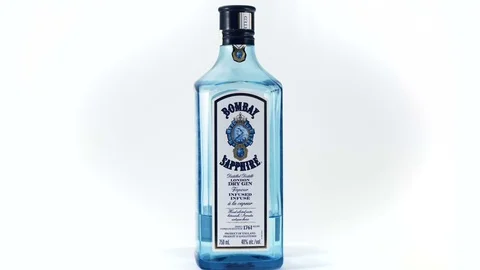 4k - Gin bottle rotating on white background Stock Footage 71901387