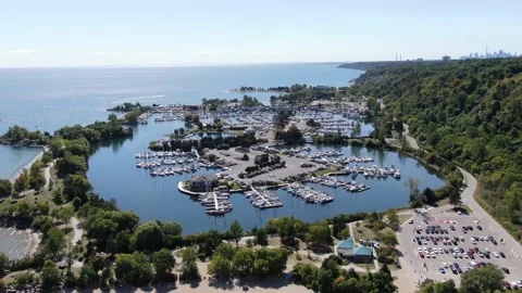 4K- HD Drone Flight Through Marina in Toronto, Ontario Video stock 142027098