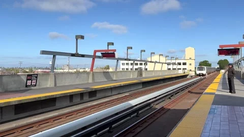 4K HD video BART train entering Fruitvale Station in Oakland, CA Stock Footage 274180801