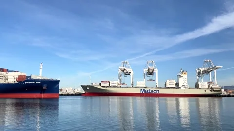 4K HD video Timelapse of APL PRESIDENT BUSH entering the Port of Oakland Stock Footage 322073715