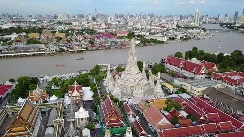 4K High angle view of pagoda at Wat Arun temple Stock Footage 79305386