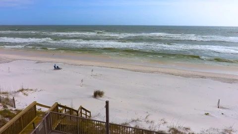4K High Angle of Waves Crashing on the Beach Stock-Footage 109229061