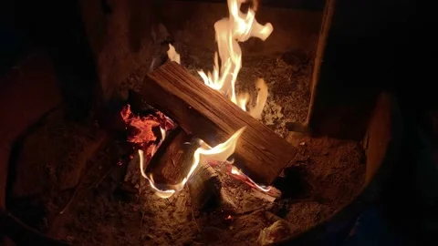 4K High Quality Campfire (LOG C color) Stock Footage 138129463
