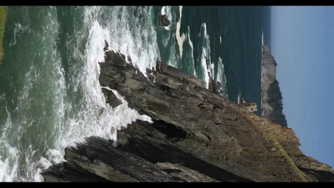 4K high quality footage of rugged cliffs over Pacific Ocean in Oregon Coast, USA Stock Footage 335763689