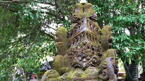 4K hindu god sculpture zoom in bali indonesia Stock Footage