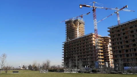 4k horizontal pan of new construction site in Milan, Italy Stock Footage 148755297