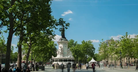 4K Hyper lapse in Paris, Place de la republique Stock Footage 39605034