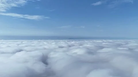 4K Hyperlapse Above Clouds Under Blue Sky Vidéo 337539021