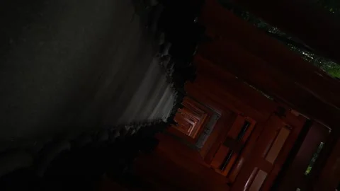 4K Hyperlapse of Camera Roll Twist Walking through Torii Gates at Fushimi Inari  스톡 동영상 150822193