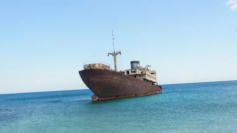 4k, Hyperlapse of rusty shipwreck in broad daylight Stock Footage 222009792