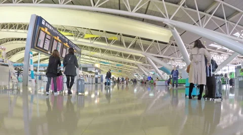 4k hyperlapse video of travelling through the departure hall of an airport Video stock 43720997