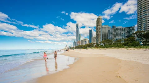 4k hyperlapse video of walking along a beach in Gold Coast, Australia 스톡 동영상 68895488