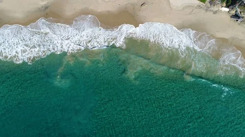 4K Laguna Beach - Crystal Clear Waves Stock Footage 70377007