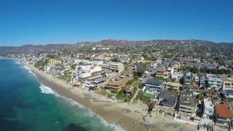 4K Laguna Beach - Lowering to Beach Stock Footage 69235182