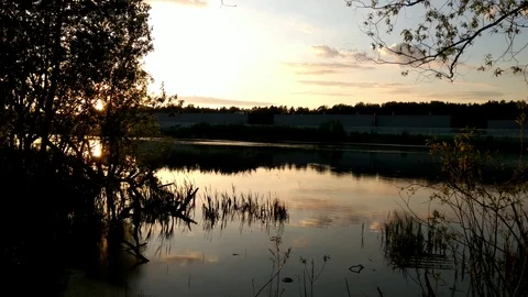 4K Landscape view of sunset on the lake Video stock 107966493